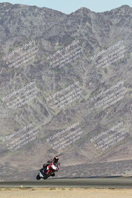 media/Nov-16-2025-Race Pace (Sun) [[8c5fa54630]]/Non Verified Riders (1st 20 Minutes)/2-Turn 10 (1010am)/